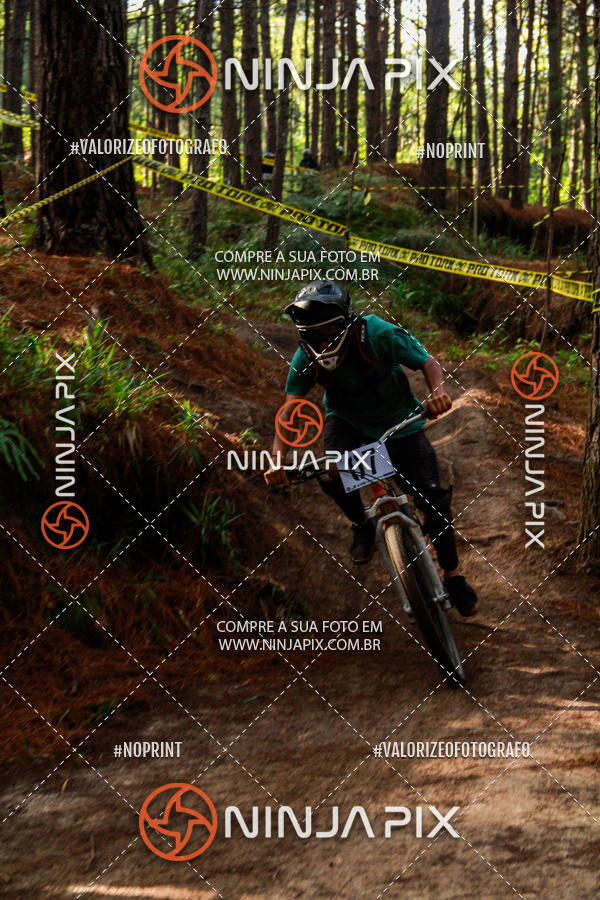 Achetez vos photos de l'vnementDownhill Pedreira sur Fotop