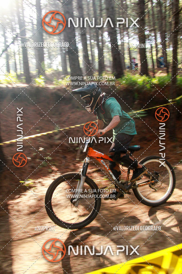 Achetez vos photos de l'vnementDownhill Pedreira sur Fotop