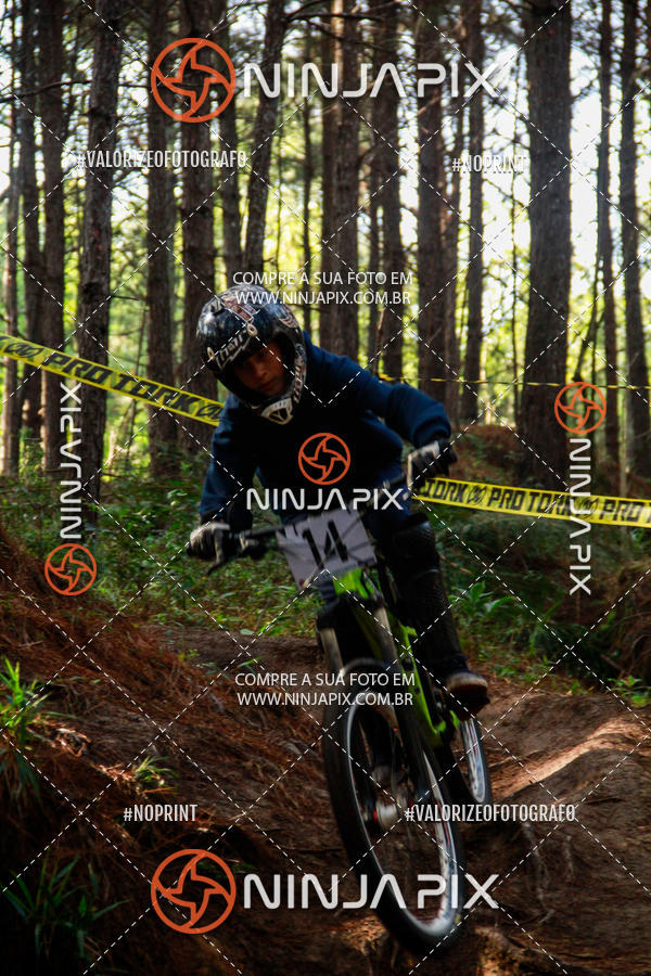 Achetez vos photos de l'vnementDownhill Pedreira sur Fotop