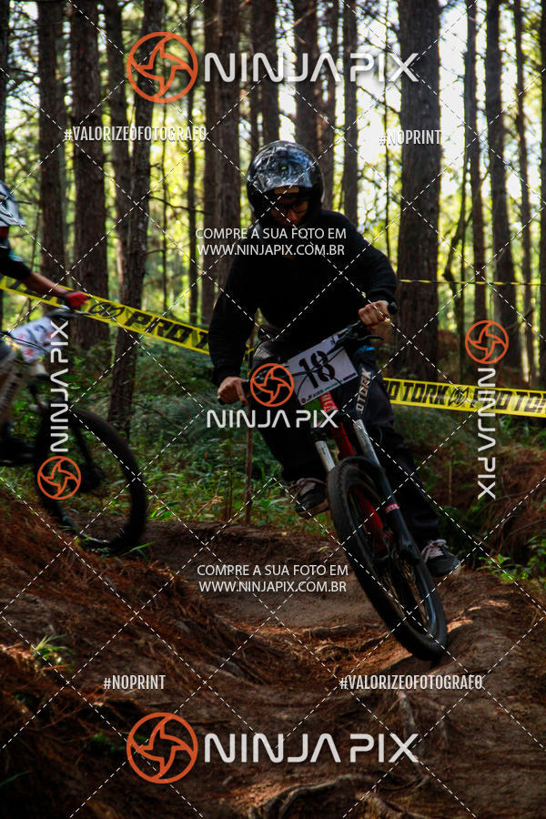 Achetez vos photos de l'vnementDownhill Pedreira sur Fotop