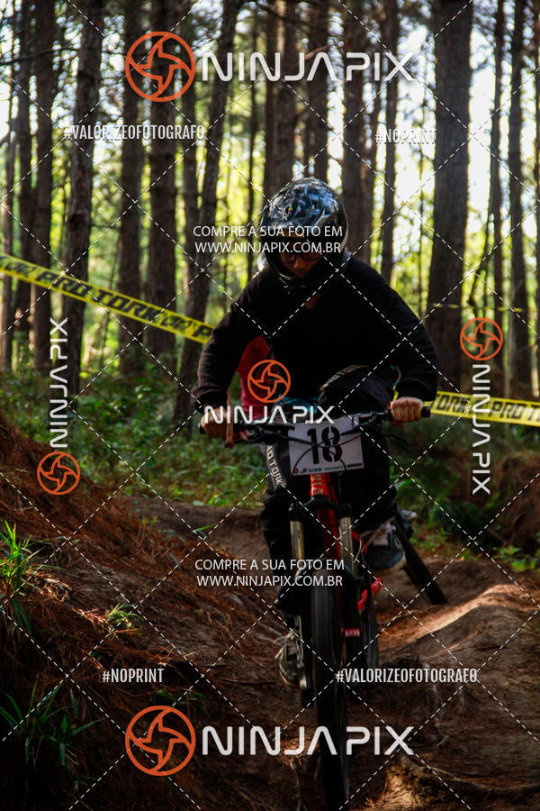 Achetez vos photos de l'vnementDownhill Pedreira sur Fotop