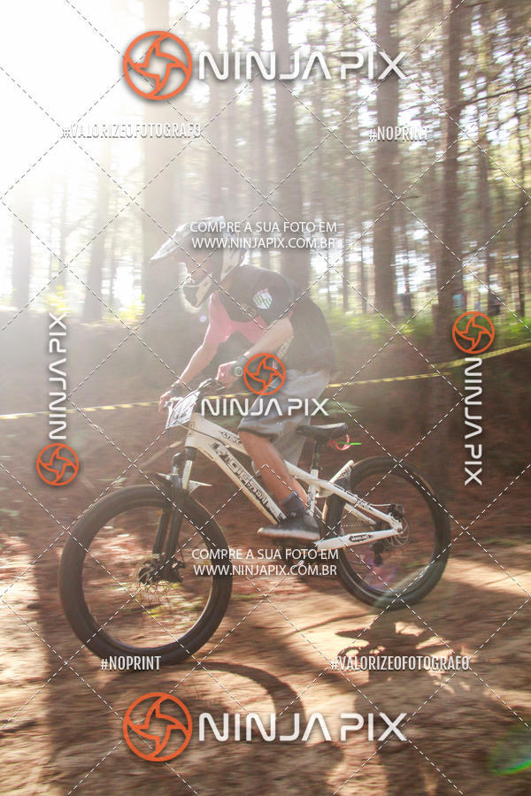 Achetez vos photos de l'vnementDownhill Pedreira sur Fotop