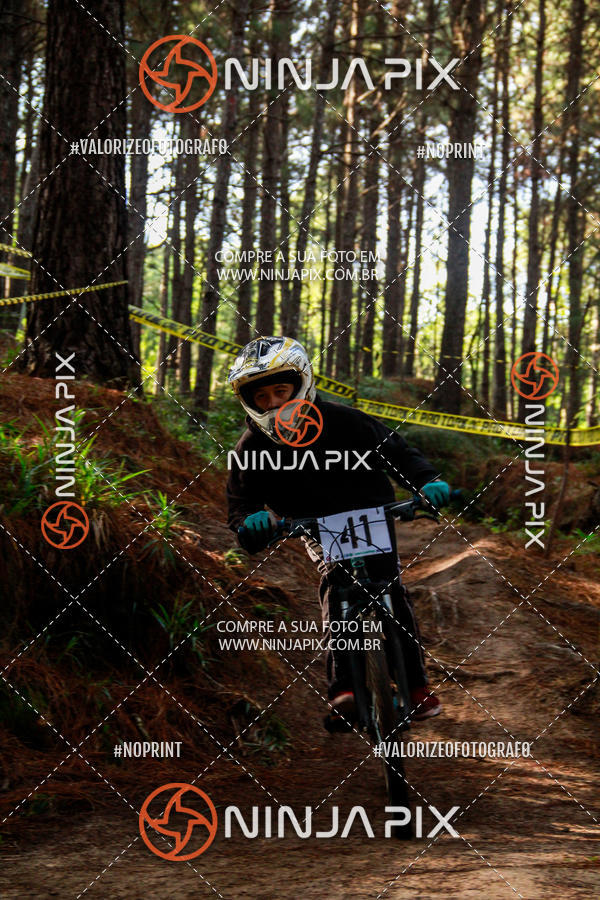 Achetez vos photos de l'vnementDownhill Pedreira sur Fotop