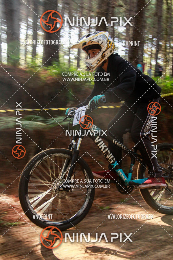 Achetez vos photos de l'vnementDownhill Pedreira sur Fotop