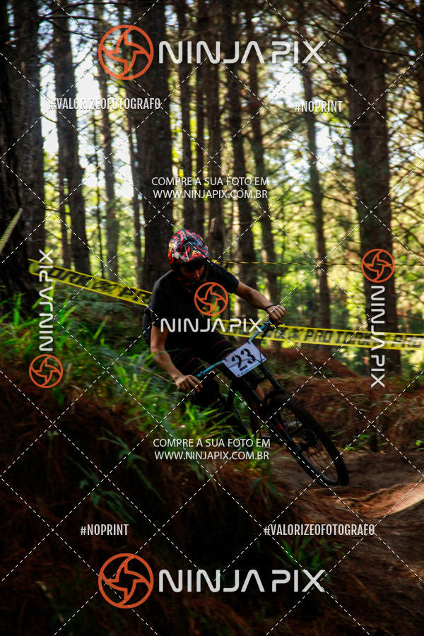 Compre suas fotos do eventoDownhill Pedreira no Fotop