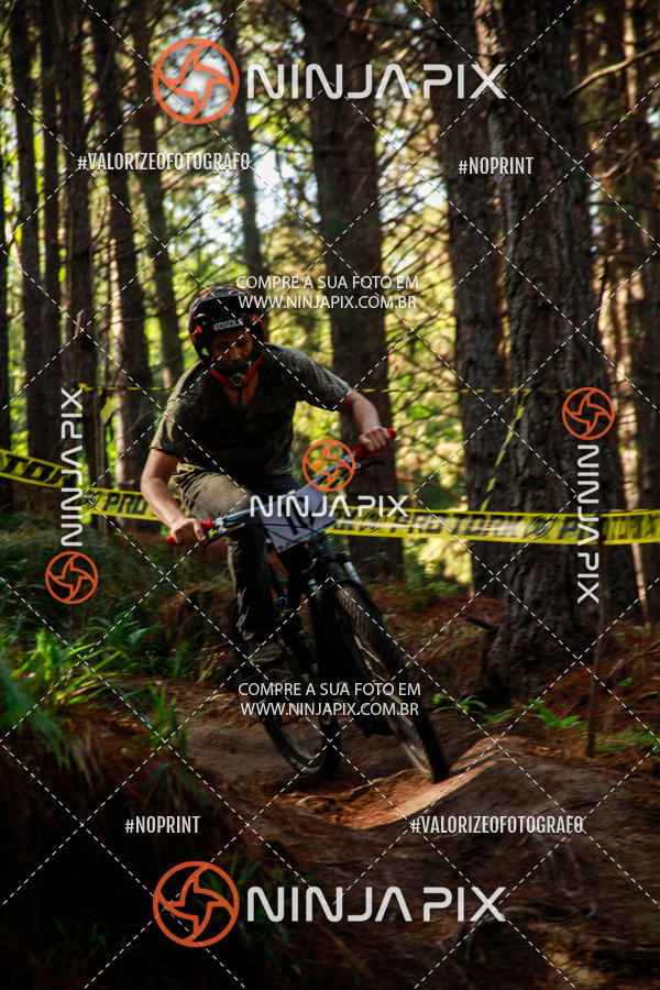 Compre suas fotos do eventoDownhill Pedreira no Fotop