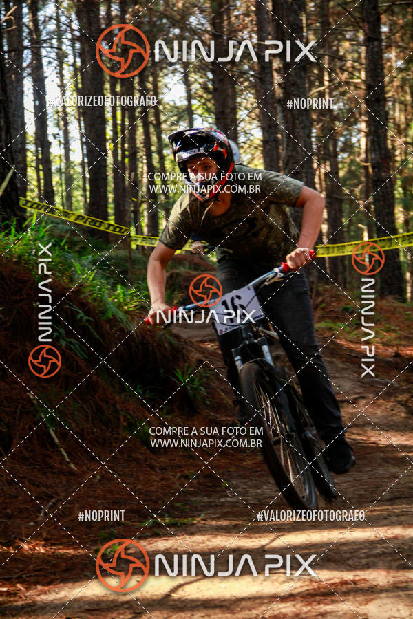 Compre suas fotos do eventoDownhill Pedreira no Fotop