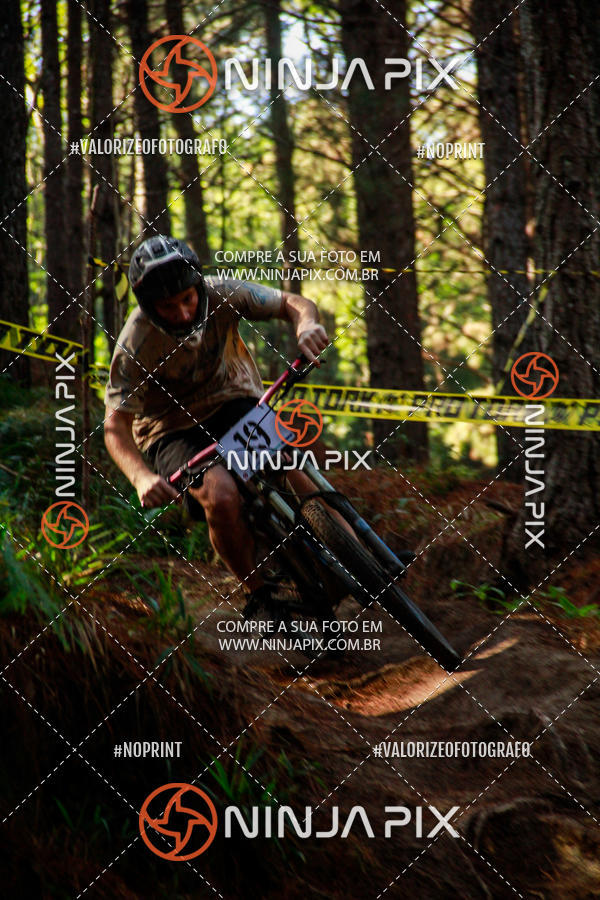 Compre suas fotos do eventoDownhill Pedreira no Fotop
