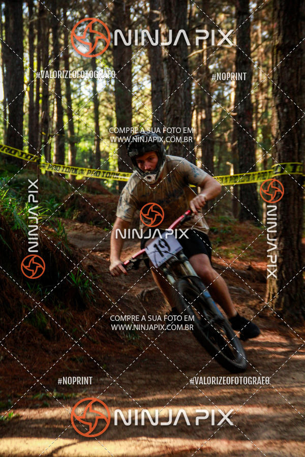 Compra tus fotos del eventoDownhill Pedreira En Fotop