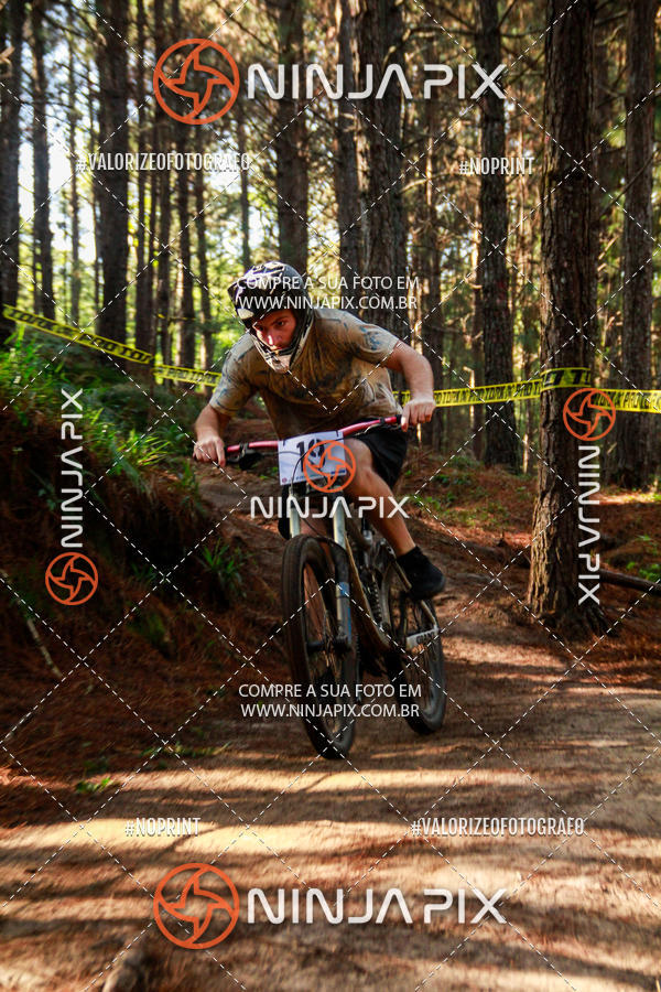 Compra tus fotos del eventoDownhill Pedreira En Fotop