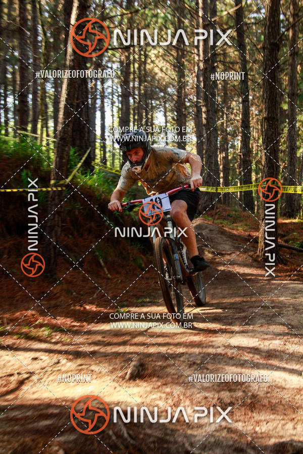 Compra tus fotos del eventoDownhill Pedreira En Fotop