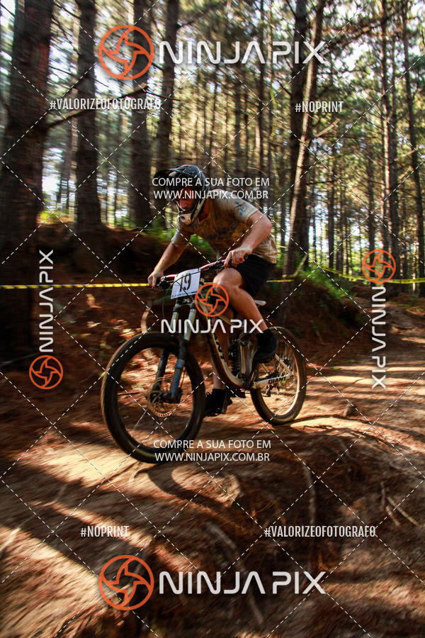 Compra tus fotos del eventoDownhill Pedreira En Fotop