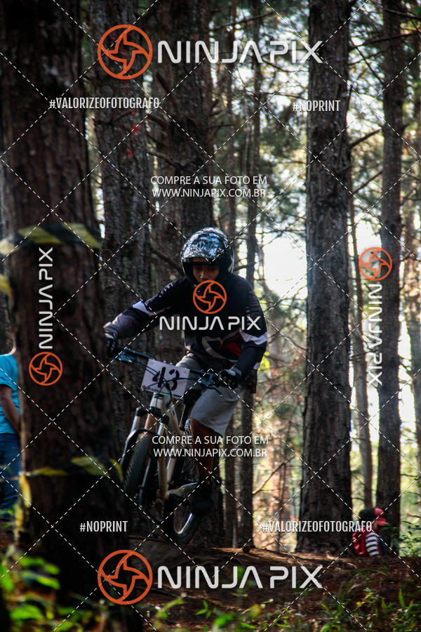 Compra tus fotos del eventoDownhill Pedreira En Fotop