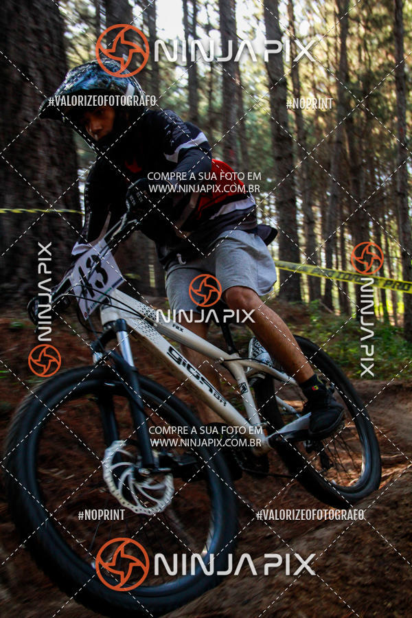 Compra tus fotos del eventoDownhill Pedreira En Fotop