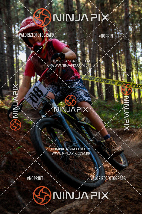 Compra tus fotos del eventoDownhill Pedreira En Fotop