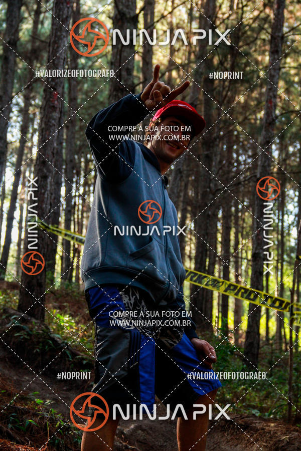 Compra tus fotos del eventoDownhill Pedreira En Fotop