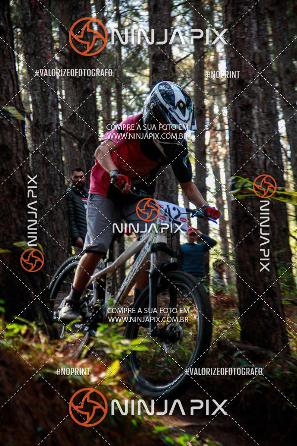 Achetez vos photos de l'vnementDownhill Pedreira sur Fotop