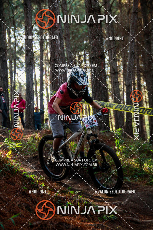 Achetez vos photos de l'vnementDownhill Pedreira sur Fotop