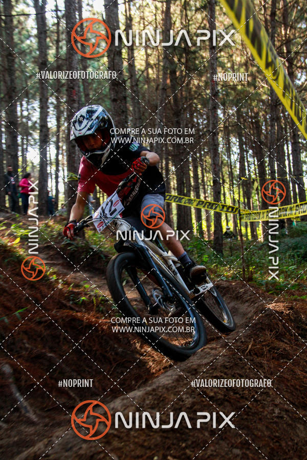 Achetez vos photos de l'vnementDownhill Pedreira sur Fotop