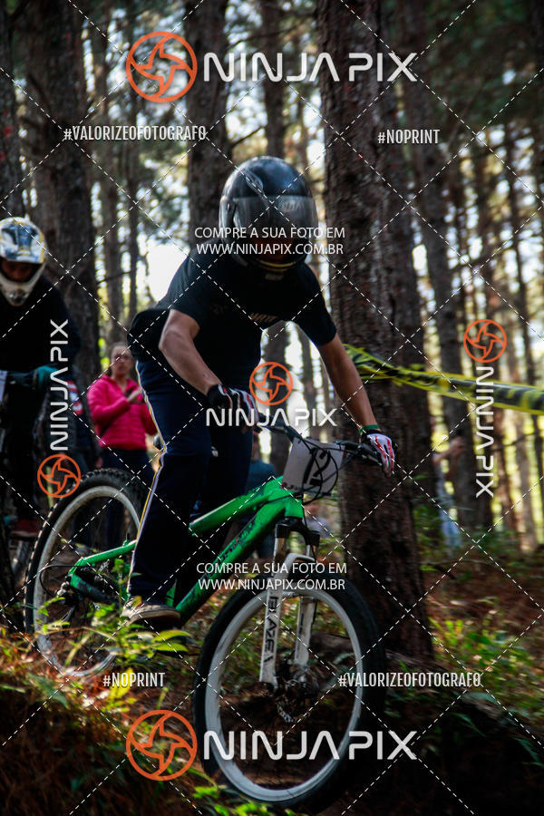 Achetez vos photos de l'vnementDownhill Pedreira sur Fotop