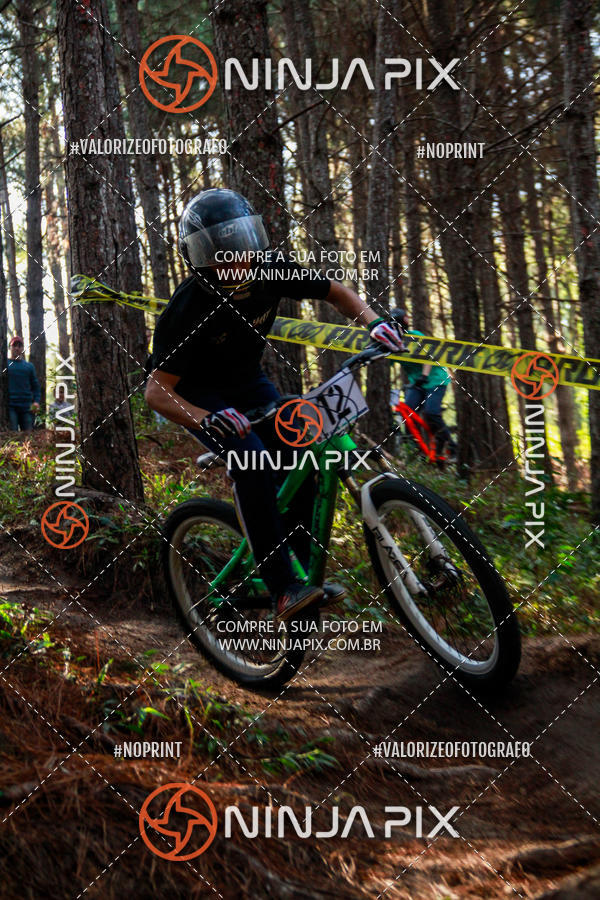 Achetez vos photos de l'vnementDownhill Pedreira sur Fotop