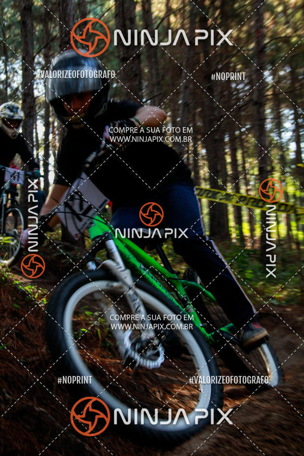 Achetez vos photos de l'vnementDownhill Pedreira sur Fotop