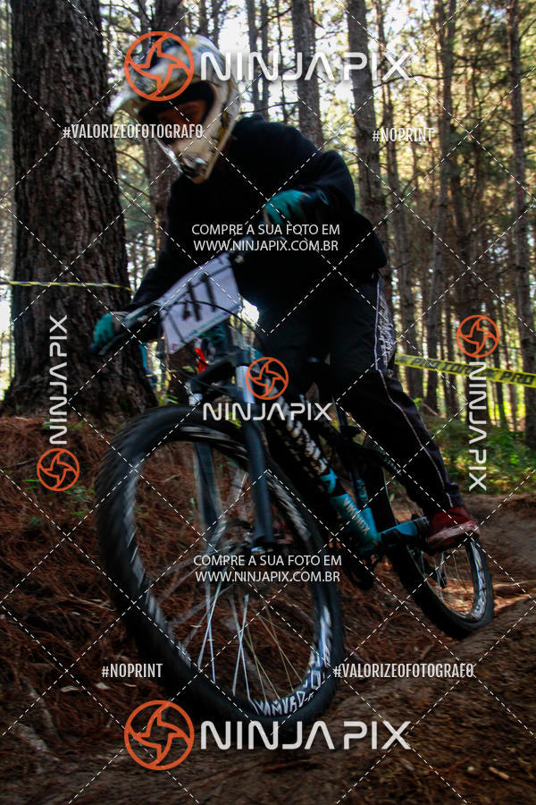 Achetez vos photos de l'vnementDownhill Pedreira sur Fotop