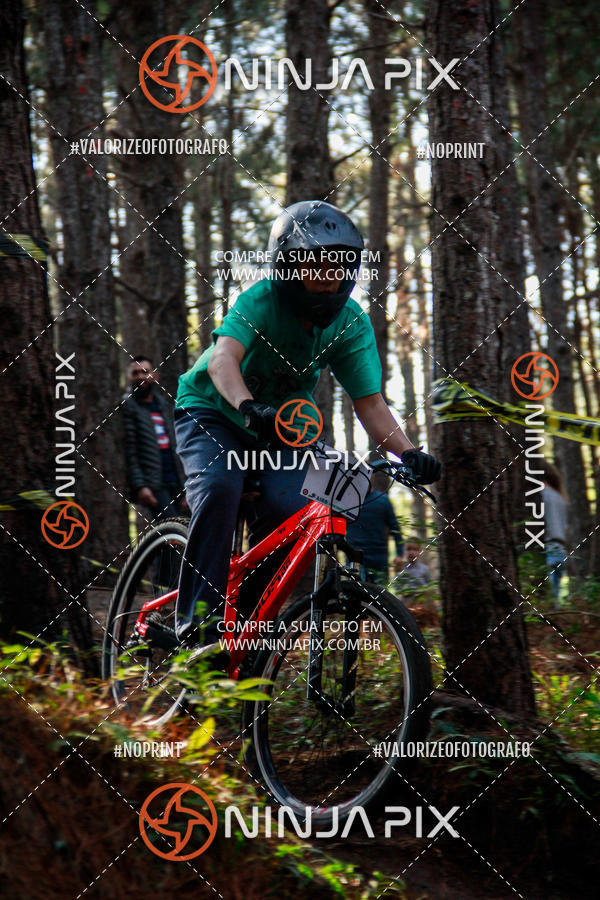 Achetez vos photos de l'vnementDownhill Pedreira sur Fotop