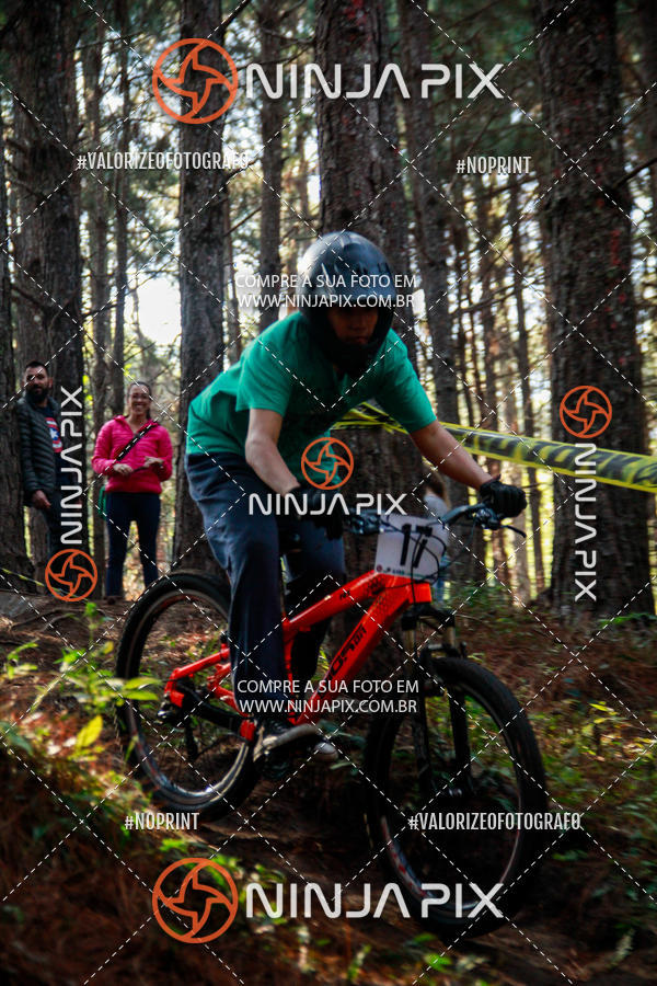 Achetez vos photos de l'vnementDownhill Pedreira sur Fotop