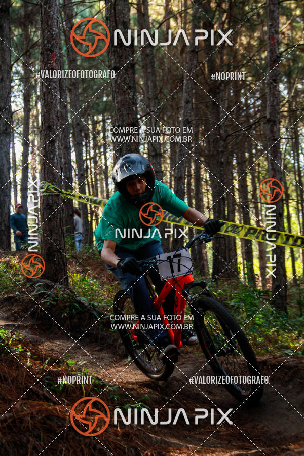 Achetez vos photos de l'vnementDownhill Pedreira sur Fotop