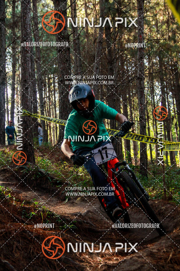 Compra tus fotos del eventoDownhill Pedreira En Fotop