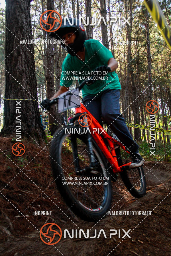 Compra tus fotos del eventoDownhill Pedreira En Fotop