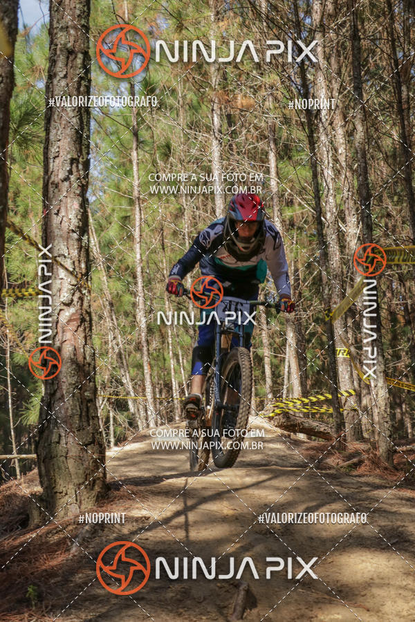 Achetez vos photos de l'vnementDownhill Pedreira sur Fotop