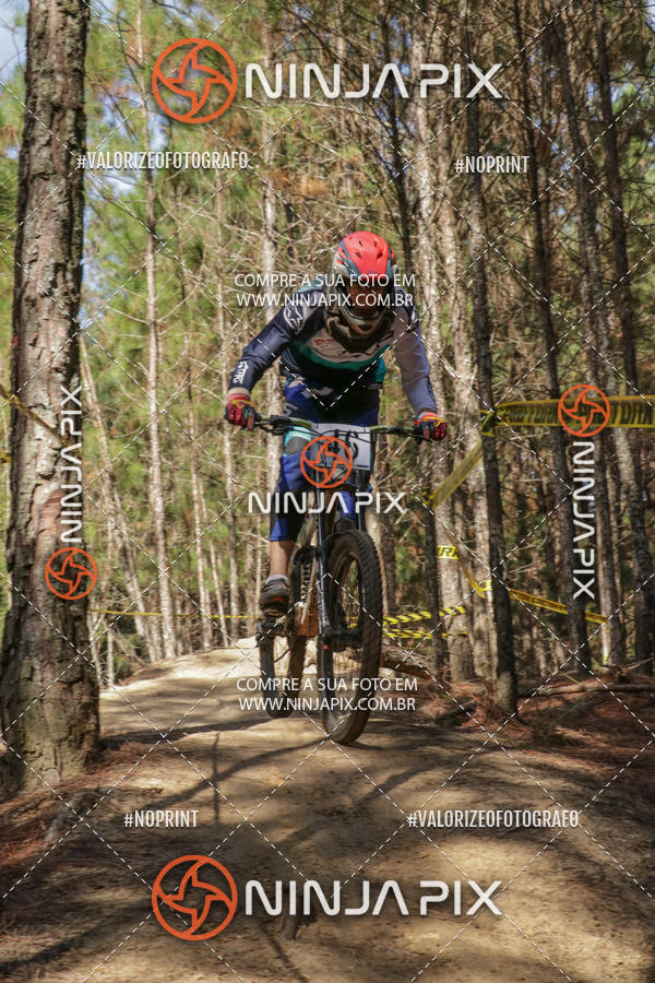 Achetez vos photos de l'vnementDownhill Pedreira sur Fotop