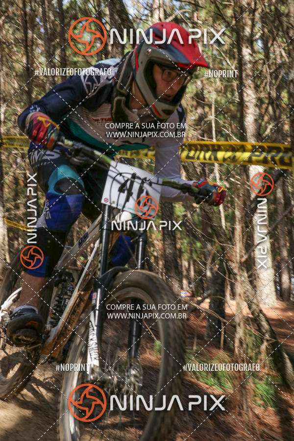 Achetez vos photos de l'vnementDownhill Pedreira sur Fotop