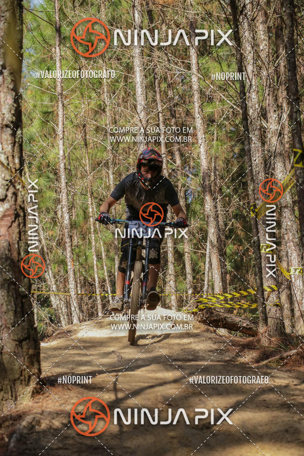 Achetez vos photos de l'vnementDownhill Pedreira sur Fotop