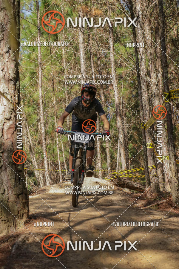 Achetez vos photos de l'vnementDownhill Pedreira sur Fotop