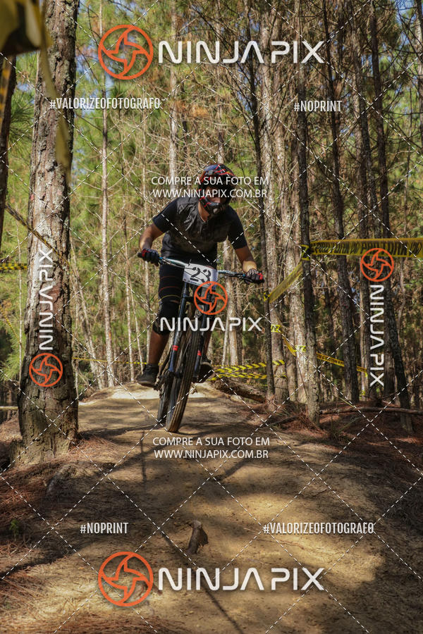 Achetez vos photos de l'vnementDownhill Pedreira sur Fotop