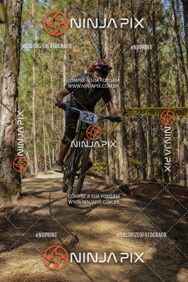 Achetez vos photos de l'vnementDownhill Pedreira sur Fotop