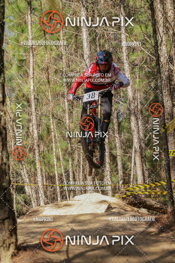 Achetez vos photos de l'vnementDownhill Pedreira sur Fotop