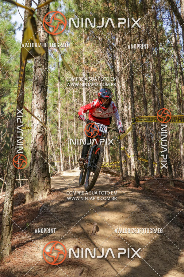 Achetez vos photos de l'vnementDownhill Pedreira sur Fotop