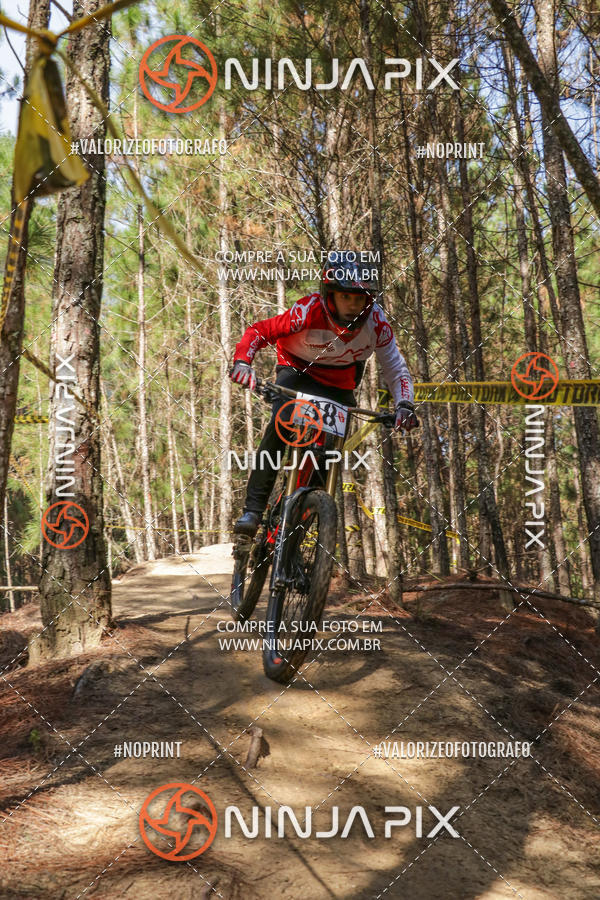 Achetez vos photos de l'vnementDownhill Pedreira sur Fotop