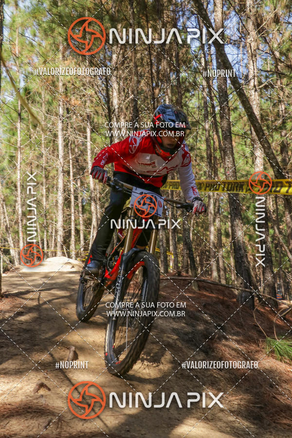 Achetez vos photos de l'vnementDownhill Pedreira sur Fotop