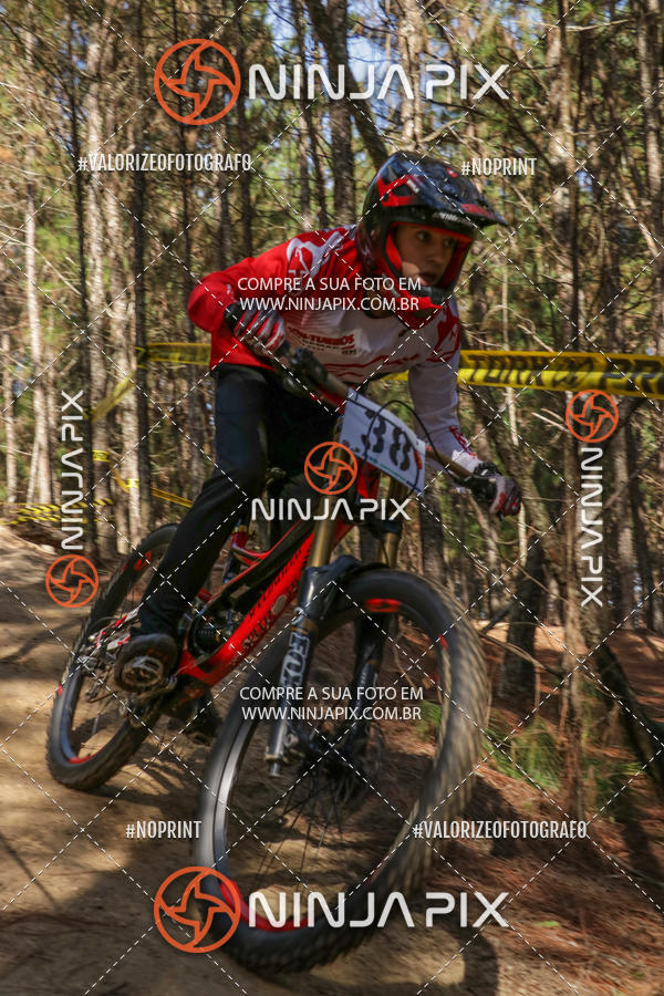 Achetez vos photos de l'vnementDownhill Pedreira sur Fotop