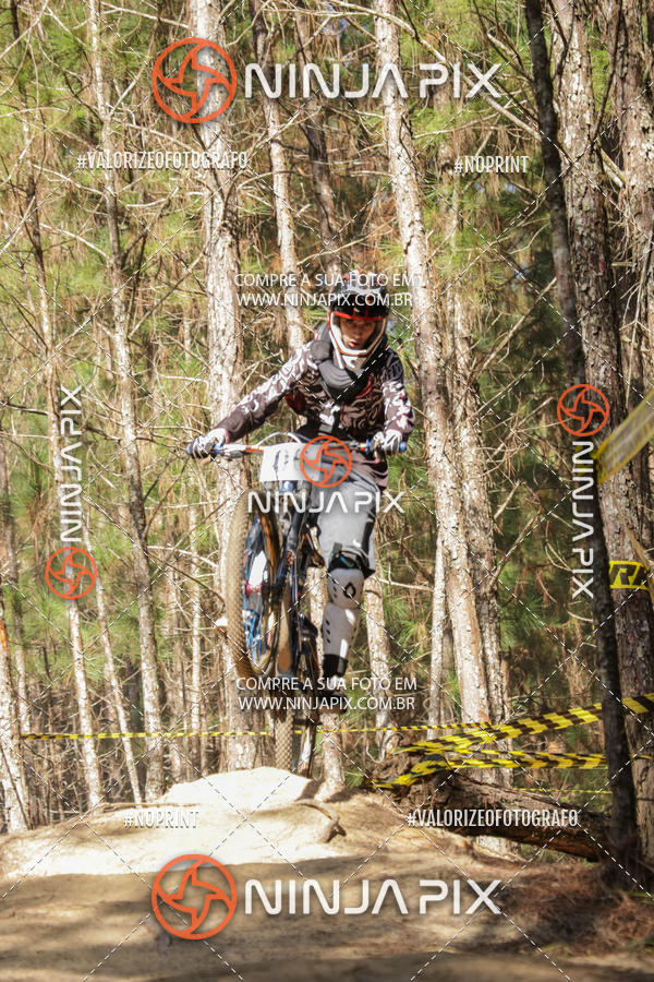 Achetez vos photos de l'vnementDownhill Pedreira sur Fotop