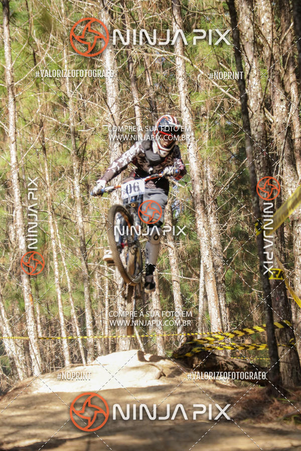 Achetez vos photos de l'vnementDownhill Pedreira sur Fotop