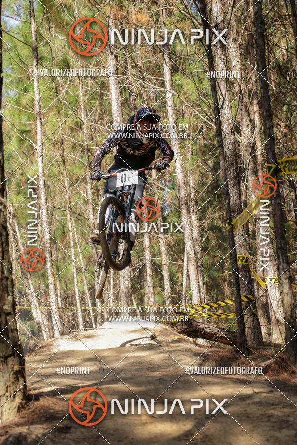 Achetez vos photos de l'vnementDownhill Pedreira sur Fotop