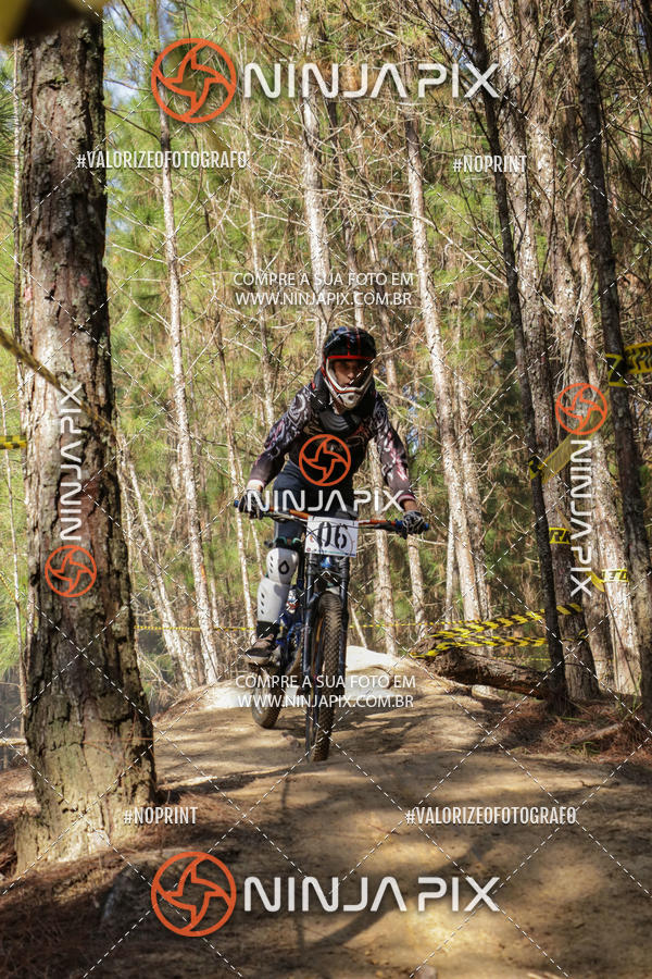 Achetez vos photos de l'vnementDownhill Pedreira sur Fotop