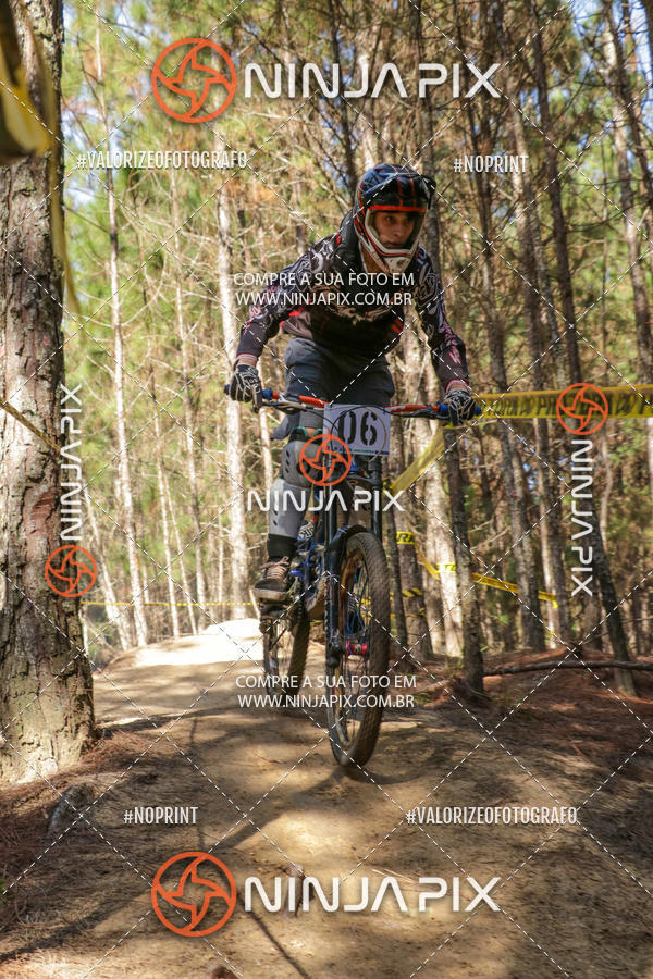 Achetez vos photos de l'vnementDownhill Pedreira sur Fotop