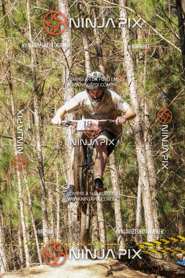 Achetez vos photos de l'vnementDownhill Pedreira sur Fotop